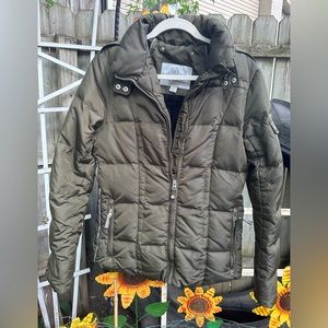 Eddie Bauer Goose Down Jacket Olive Green Size MT